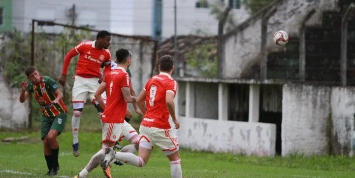 Брагантино - Интернасьонал