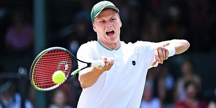 Дженсон Бруксби - Йеспер де Йонг Дженсон Бруксби - Йеспер де Йонг