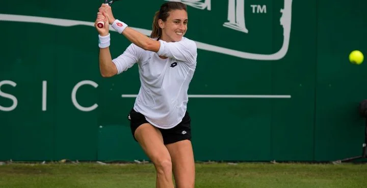 Айла Томлянович - Петра Мартич