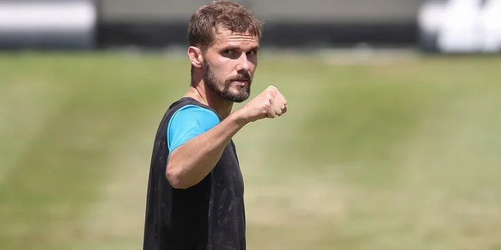 Оскар Отте - Миомир Кечманович