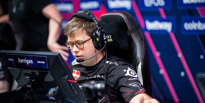 FaZe Clan - G2 Esports FaZe Clan - G2 Esports