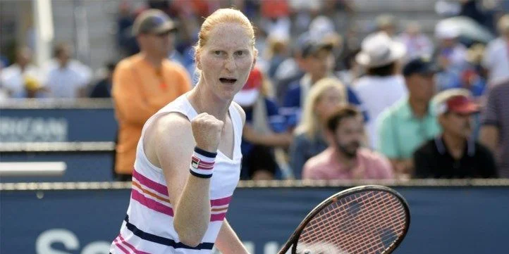 Алисон ван Уйтванк - Хармони Тан