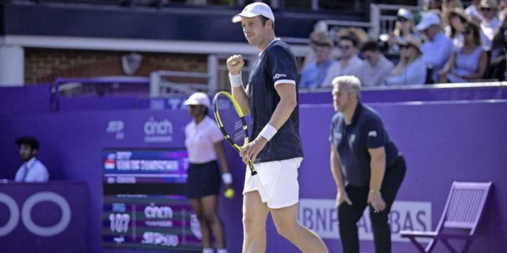 Ботик Ван де Зандшульп - Маттео Берреттини