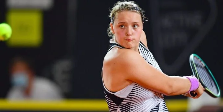 Клер Лиу - Юле Нимайер Клер Лиу - Юле Нимайер