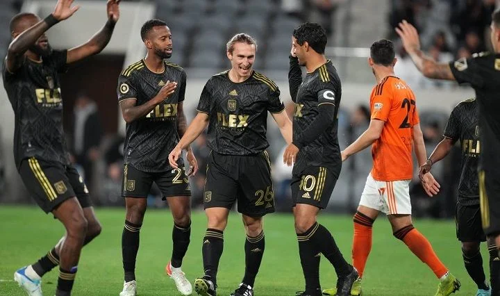 Лос-Анджелес - Нью-Йорк Ред Буллс Лос-Анджелес - Нью-Йорк Ред Буллс