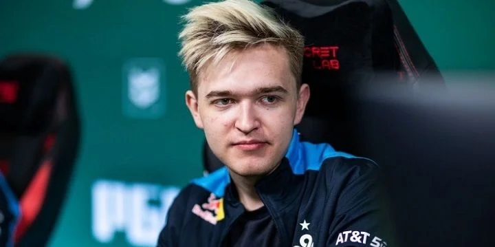 BIG - Cloud 9 BIG - Cloud 9