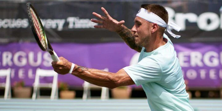 Маркос Хирон - Алекс Молчан