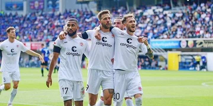 Падерборн - Аякс Падерборн - Аякс