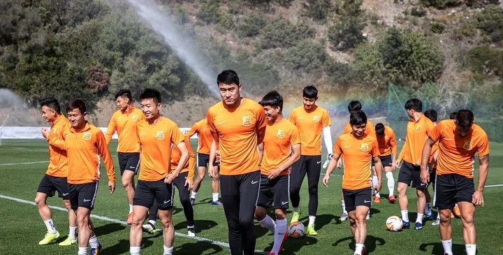 Ухань - Гуанчжоу Эвергранд Ухань - Гуанчжоу Эвергранд