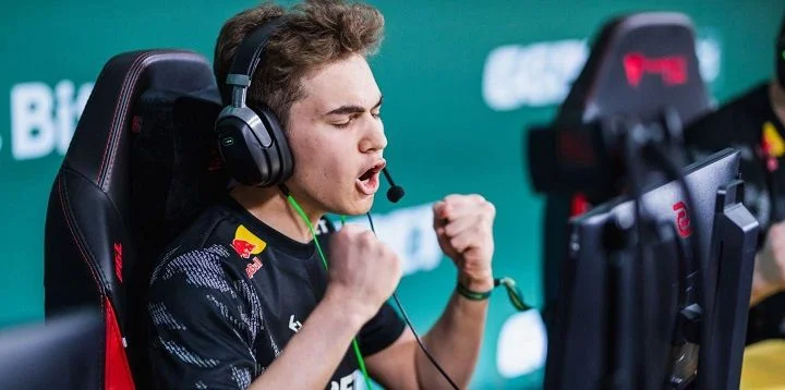 Team Spirit - Furia eSports Team Spirit - Furia eSports