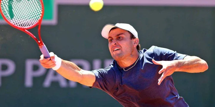 Аслан Карацев - Лоренцо Сонего