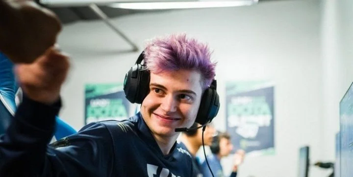 Team Unique - Outsiders Team Unique - Outsiders