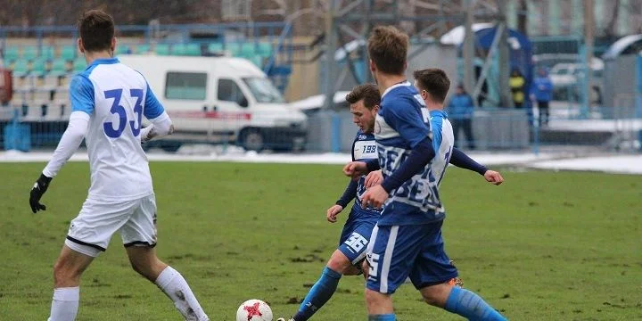 Нефтехимик - КАМАЗ