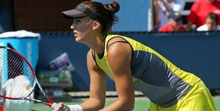 Александра Крунич - Бернарда Пера Александра Крунич - Бернарда Пера