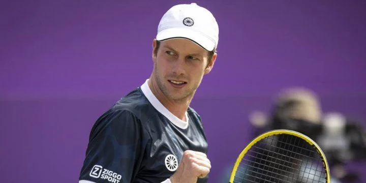 Ботик Ван де Зандшульп - Алехандро Давидович Фокина