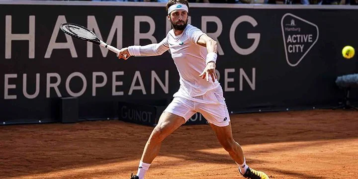 Николоз Басилашвили - Аслан Карацев