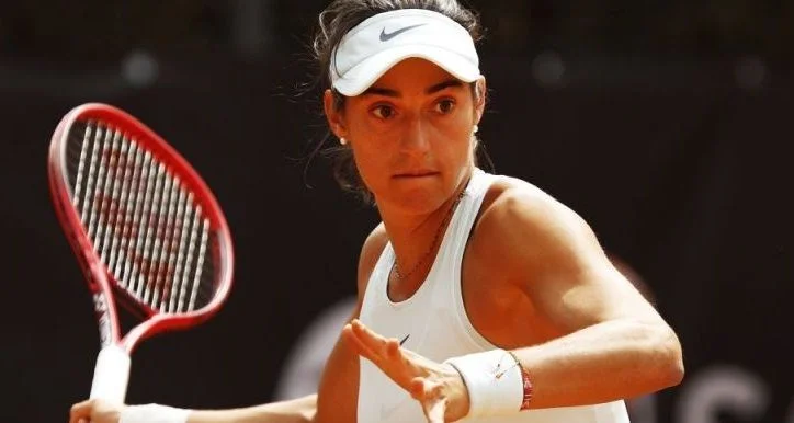 Мисаки Дои - Каролин Гарсия Мисаки Дои - Каролин Гарсия