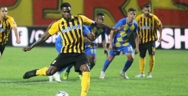 Нефтчи - Арис Лимасол Нефтчи - Арис Лимасол