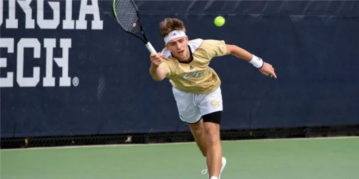 Андрес Мартин - Адриан Маннарино