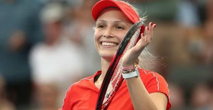 Майар Шериф - Донна Векич Майар Шериф - Донна Векич