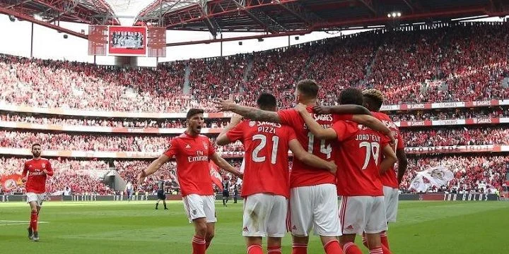 Бенфика - Мидтьюлланн