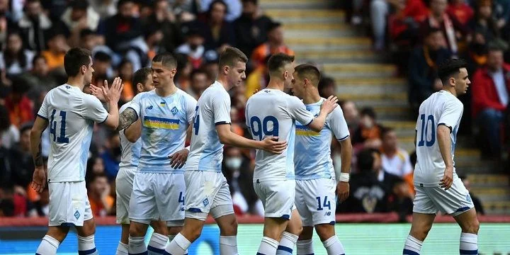 Динамо Киев - Штурм