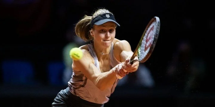 Людмила Самсонова - Айла Томлянович Людмила Самсонова - Айла Томлянович