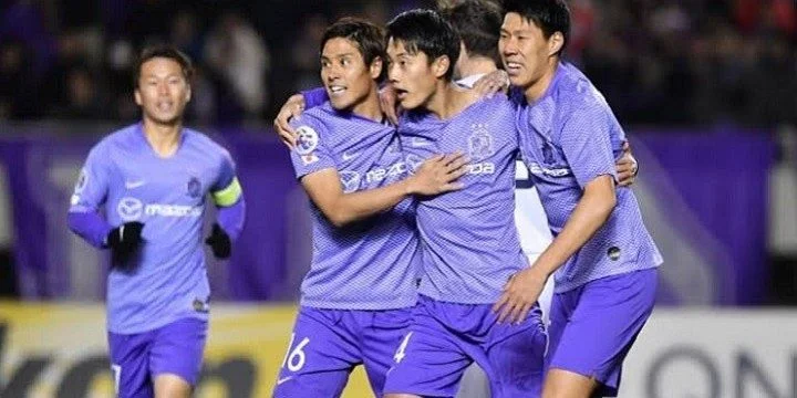 Хиросима - Гамба Осака