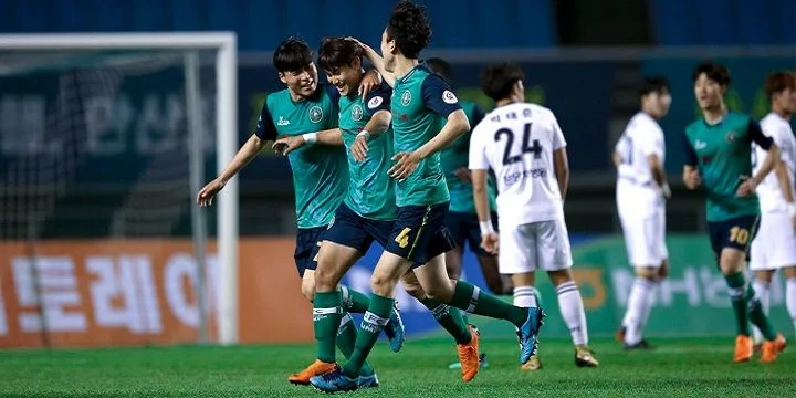 Ансан Гринерс - Асан Ансан Гринерс - Асан