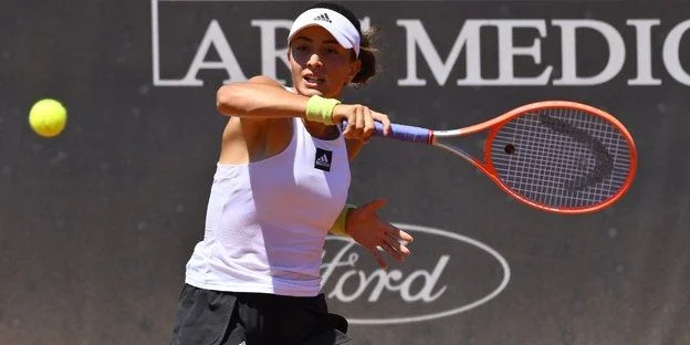 Лаура Пигосси - Элина Аванесян