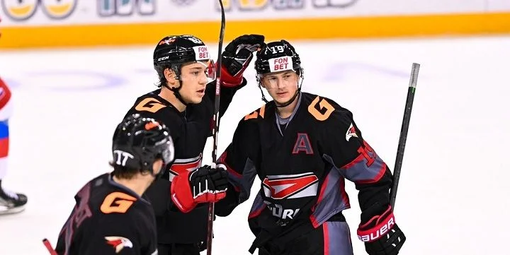 Авангард - Сибирь