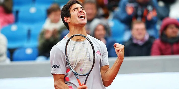 Крис Гарин - Иржи Лехечка