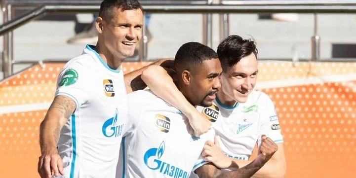 Зенит - Факел Зенит - Факел