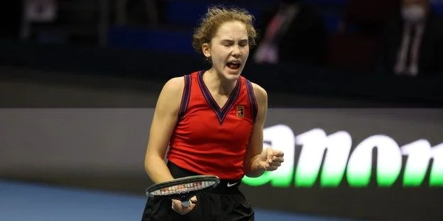 Эрика Андреева - Петра Квитова Эрика Андреева - Петра Квитова