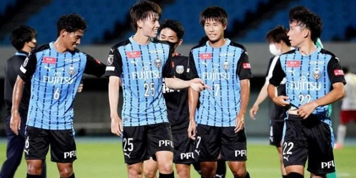 Кавасаки - Саган Тосу