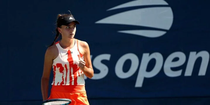 Клара Бюрель - Алисон ван Уйтванк Клара Бюрель - Алисон ван Уйтванк