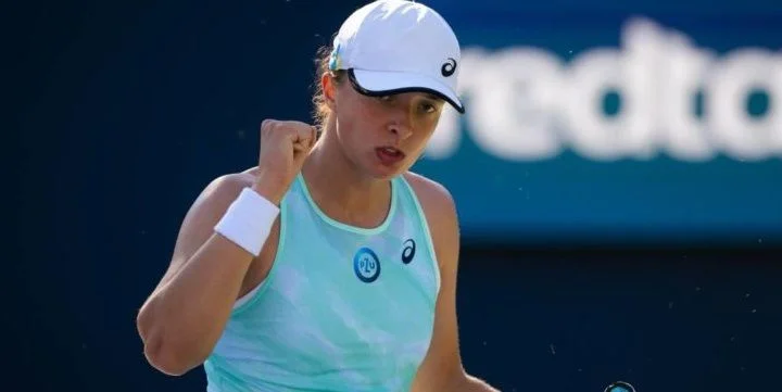 Ига Швентек - Лорен Дэвис Ига Швентек - Лорен Дэвис