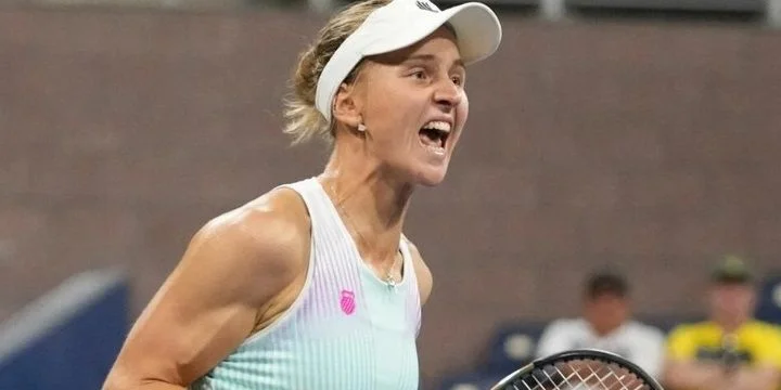 Людмила Самсонова - Айла Томлянович