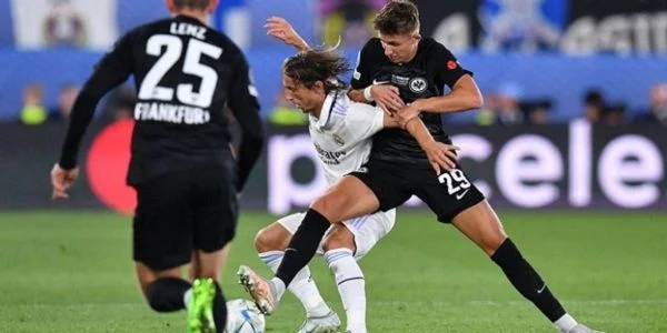 Айнтрахт Фр - Спортинг