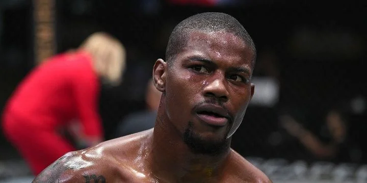 Кевин Холланд - Даниэль Родригес