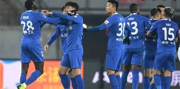 Хэйлуцзян Айс Сити - Куньшань