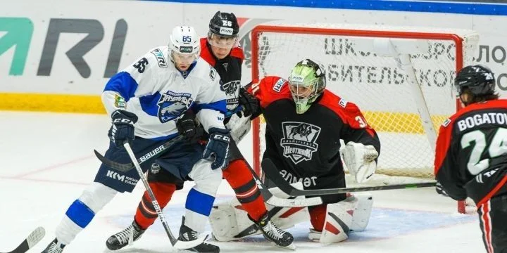 Нефтяник Ал - Горняк