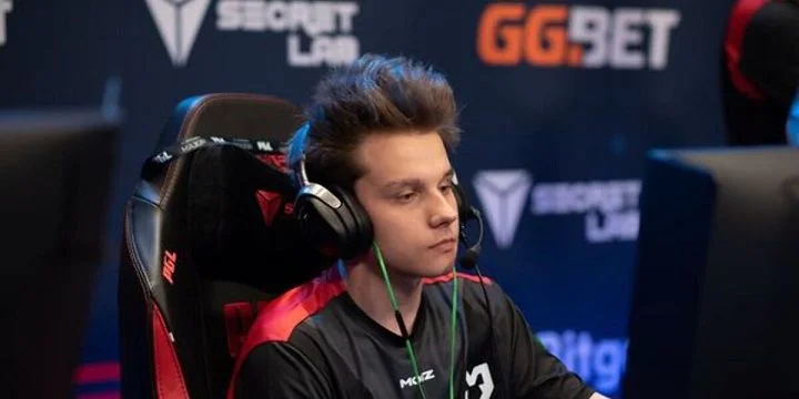 ENCE eSports - MOUZ ENCE eSports - MOUZ