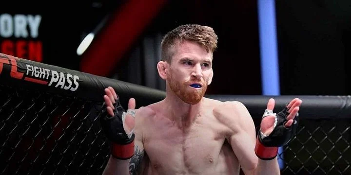 Кори Сэндхаген - Сонг Ядонг Кори Сэндхаген - Сонг Ядонг