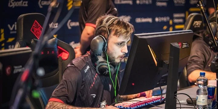 Sinners - Bad News Eagles