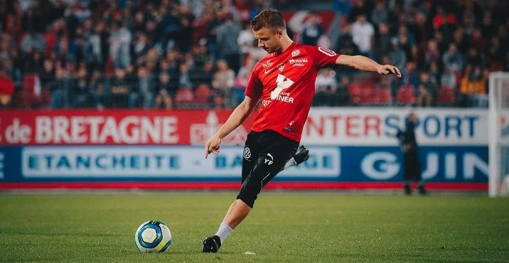 Брест - Аяччо