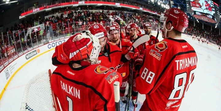 Автомобилист - Нефтехимик