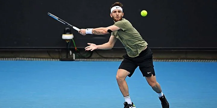 Деннис Новак - Корентен Муте