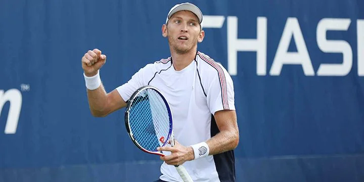 Кристофер Юбэнкс - Митчелл Крюгер Кристофер Юбэнкс - Митчелл Крюгер