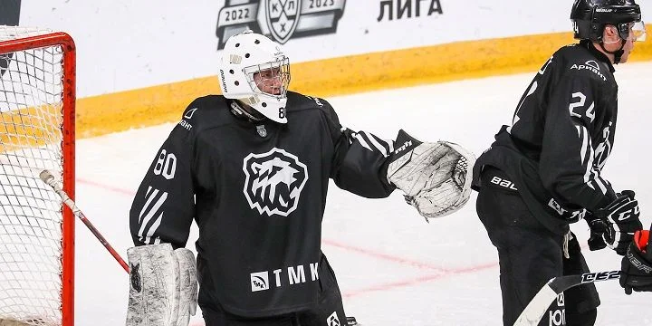 Белые Медведи - Стальные Лисы